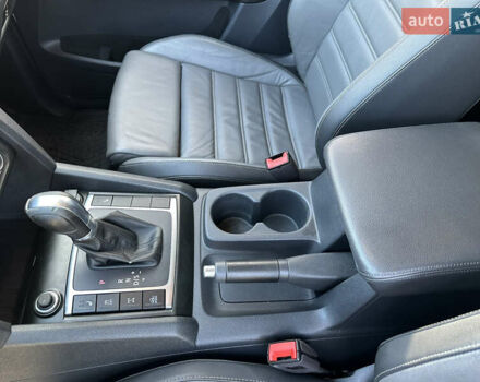 Белый Фольксваген Амарок, объемом двигателя 2.97 л и пробегом 557 тыс. км за 21000 $, фото 20 на Automoto.ua