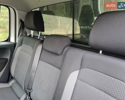 Белый Фольксваген Амарок, объемом двигателя 2 л и пробегом 270 тыс. км за 22500 $, фото 10 на Automoto.ua