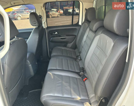 Белый Фольксваген Амарок, объемом двигателя 2.97 л и пробегом 557 тыс. км за 21000 $, фото 27 на Automoto.ua