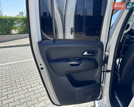 Белый Фольксваген Амарок, объемом двигателя 2.97 л и пробегом 557 тыс. км за 21000 $, фото 32 на Automoto.ua