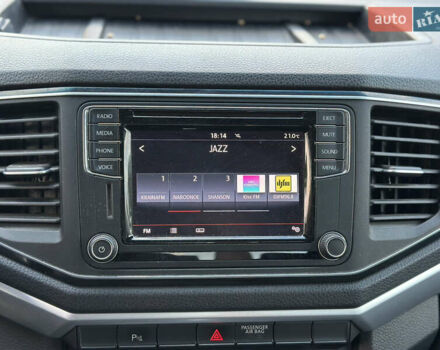 Белый Фольксваген Амарок, объемом двигателя 1.97 л и пробегом 287 тыс. км за 23200 $, фото 11 на Automoto.ua