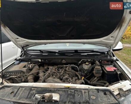 Белый Фольксваген Амарок, объемом двигателя 1.97 л и пробегом 272 тыс. км за 25000 $, фото 7 на Automoto.ua