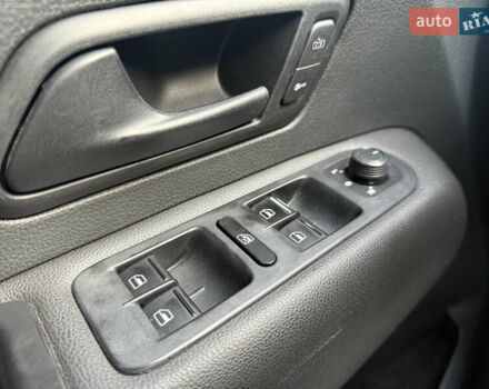 Белый Фольксваген Амарок, объемом двигателя 1.97 л и пробегом 139 тыс. км за 22900 $, фото 20 на Automoto.ua