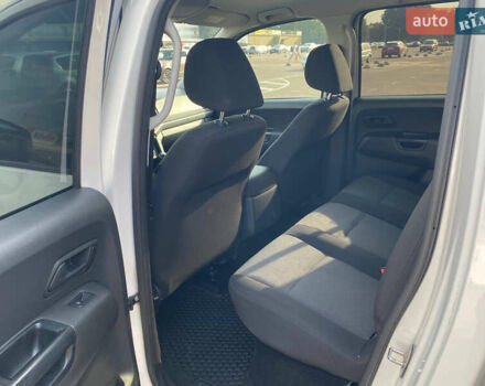 Белый Фольксваген Амарок, объемом двигателя 2 л и пробегом 135 тыс. км за 22900 $, фото 10 на Automoto.ua