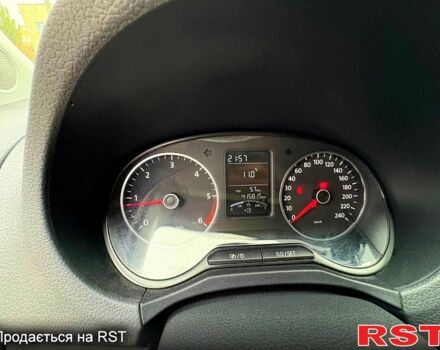 Білий Фольксваген Амарок, об'ємом двигуна 2 л та пробігом 415 тис. км за 14500 $, фото 2 на Automoto.ua