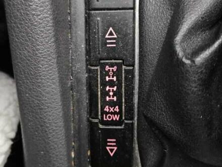 Білий Фольксваген Амарок, об'ємом двигуна 1.97 л та пробігом 241 тис. км за 20075 $, фото 1 на Automoto.ua