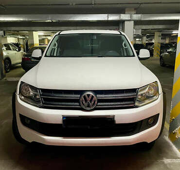 Белый Фольксваген Амарок, объемом двигателя 1.97 л и пробегом 199 тыс. км за 17500 $, фото 1 на Automoto.ua