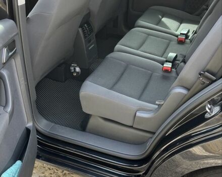 Черный Фольксваген Амарок, объемом двигателя 1.6 л и пробегом 220 тыс. км за 12000 $, фото 6 на Automoto.ua