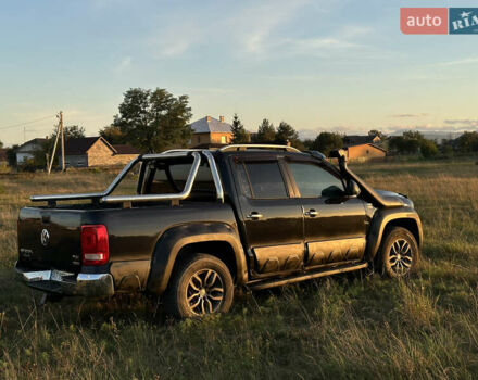 Черный Фольксваген Амарок, объемом двигателя 1.97 л и пробегом 315 тыс. км за 11000 $, фото 5 на Automoto.ua