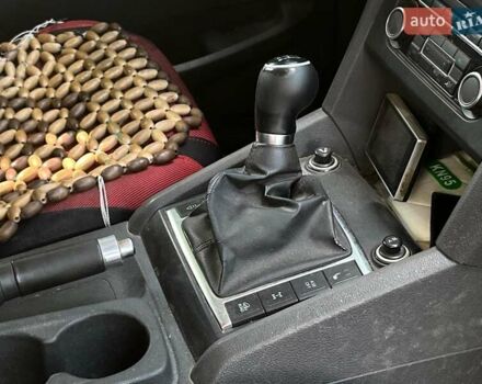 Черный Фольксваген Амарок, объемом двигателя 2 л и пробегом 217 тыс. км за 14690 $, фото 26 на Automoto.ua