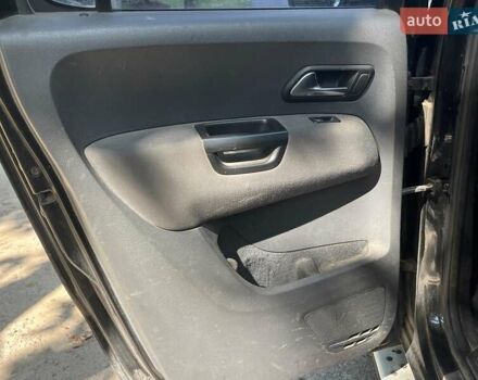 Черный Фольксваген Амарок, объемом двигателя 2 л и пробегом 217 тыс. км за 14690 $, фото 33 на Automoto.ua