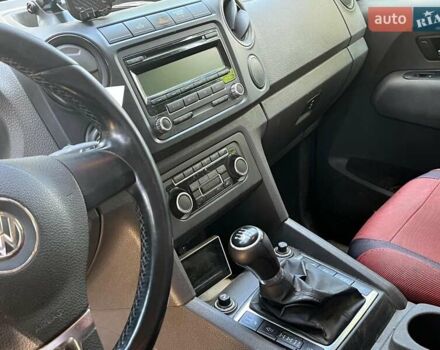 Черный Фольксваген Амарок, объемом двигателя 2 л и пробегом 217 тыс. км за 14690 $, фото 21 на Automoto.ua