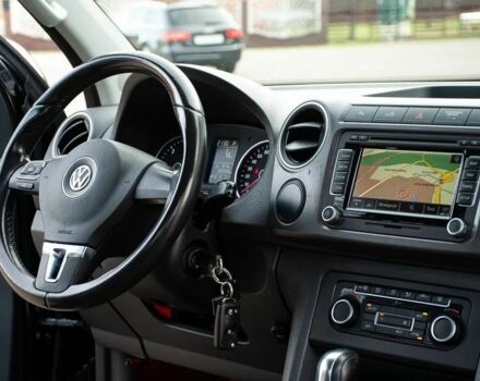 Черный Фольксваген Амарок, объемом двигателя 2 л и пробегом 153 тыс. км за 4725 $, фото 4 на Automoto.ua