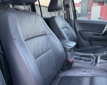 Черный Фольксваген Амарок, объемом двигателя 2 л и пробегом 123 тыс. км за 15000 $, фото 6 на Automoto.ua