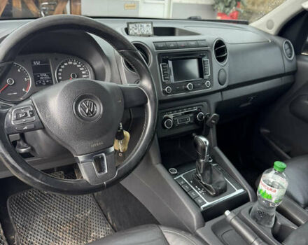 Черный Фольксваген Амарок, объемом двигателя 2 л и пробегом 250 тыс. км за 14900 $, фото 12 на Automoto.ua