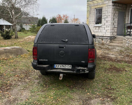 Черный Фольксваген Амарок, объемом двигателя 1.97 л и пробегом 418 тыс. км за 15000 $, фото 3 на Automoto.ua