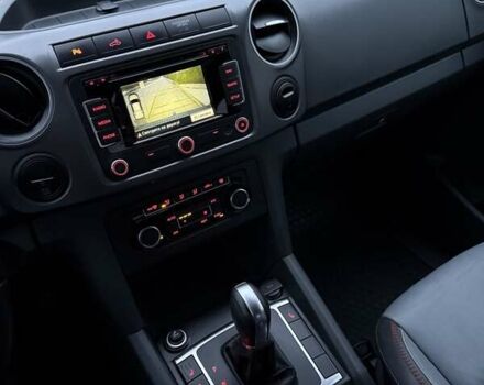 Черный Фольксваген Амарок, объемом двигателя 2 л и пробегом 300 тыс. км за 17900 $, фото 22 на Automoto.ua