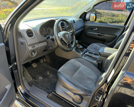 Черный Фольксваген Амарок, объемом двигателя 2 л и пробегом 432 тыс. км за 12500 $, фото 7 на Automoto.ua