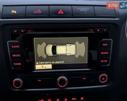 Черный Фольксваген Амарок, объемом двигателя 2 л и пробегом 300 тыс. км за 17900 $, фото 24 на Automoto.ua