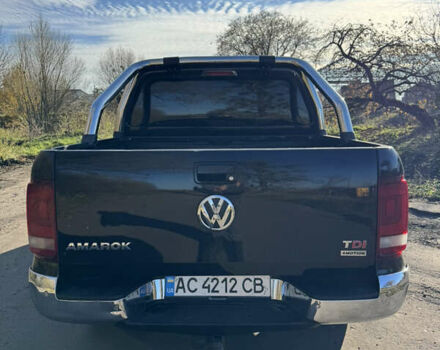 Черный Фольксваген Амарок, объемом двигателя 2 л и пробегом 432 тыс. км за 12500 $, фото 3 на Automoto.ua