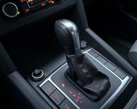 Черный Фольксваген Амарок, объемом двигателя 2 л и пробегом 300 тыс. км за 17900 $, фото 21 на Automoto.ua