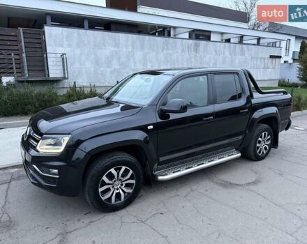 Черный Фольксваген Амарок, объемом двигателя 2 л и пробегом 300 тыс. км за 17900 $, фото 2 на Automoto.ua