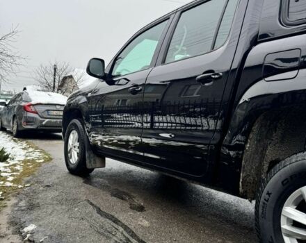 Черный Фольксваген Амарок, объемом двигателя 2 л и пробегом 262 тыс. км за 20999 $, фото 7 на Automoto.ua