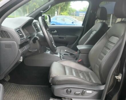 Черный Фольксваген Амарок, объемом двигателя 3 л и пробегом 50 тыс. км за 21000 $, фото 7 на Automoto.ua