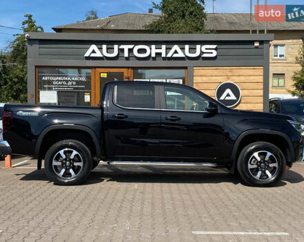 Черный Фольксваген Амарок, объемом двигателя 3 л и пробегом 42 тыс. км за 65000 $, фото 3 на Automoto.ua