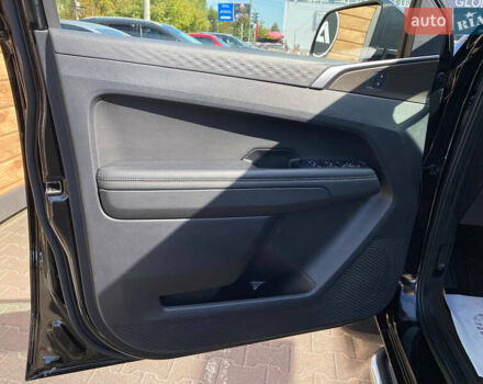 Черный Фольксваген Амарок, объемом двигателя 3 л и пробегом 42 тыс. км за 65000 $, фото 35 на Automoto.ua