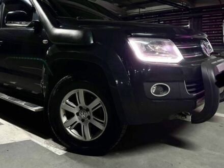 Черный Фольксваген Амарок, объемом двигателя 0 л и пробегом 270 тыс. км за 19000 $, фото 1 на Automoto.ua