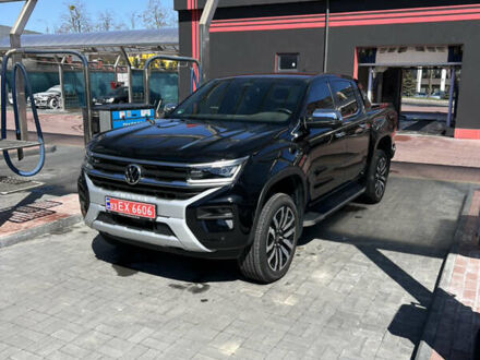 Черный Фольксваген Амарок, объемом двигателя 0 л и пробегом 39 тыс. км за 72500 $, фото 1 на Automoto.ua