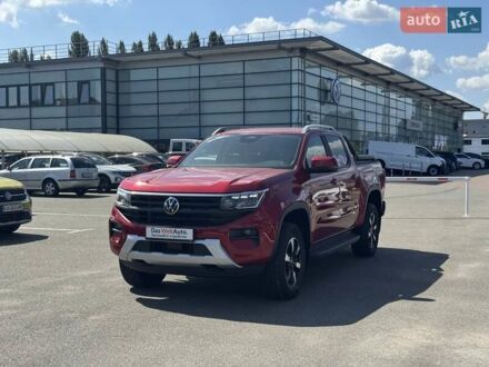 Красный Фольксваген Амарок, объемом двигателя 2 л и пробегом 15 тыс. км за 53200 $, фото 1 на Automoto.ua