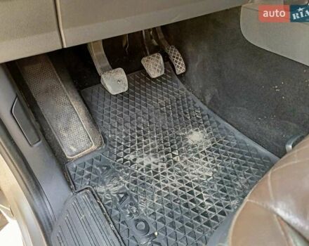 Сірий Фольксваген Амарок, об'ємом двигуна 2 л та пробігом 194 тис. км за 16800 $, фото 8 на Automoto.ua