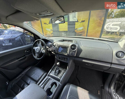 Серый Фольксваген Амарок, объемом двигателя 2 л и пробегом 265 тыс. км за 16700 $, фото 25 на Automoto.ua