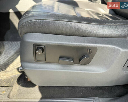 Серый Фольксваген Амарок, объемом двигателя 2 л и пробегом 265 тыс. км за 16700 $, фото 39 на Automoto.ua