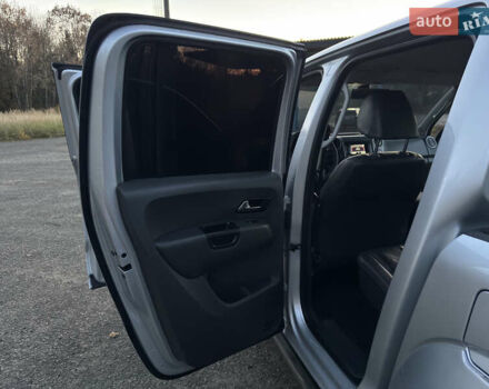 Сірий Фольксваген Амарок, об'ємом двигуна 2 л та пробігом 246 тис. км за 16800 $, фото 36 на Automoto.ua