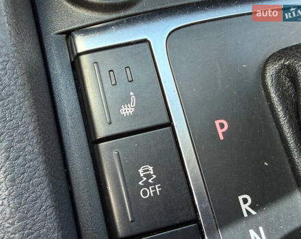 Серый Фольксваген Амарок, объемом двигателя 2 л и пробегом 265 тыс. км за 15999 $, фото 44 на Automoto.ua