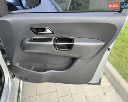 Сірий Фольксваген Амарок, об'ємом двигуна 1.97 л та пробігом 237 тис. км за 16200 $, фото 21 на Automoto.ua