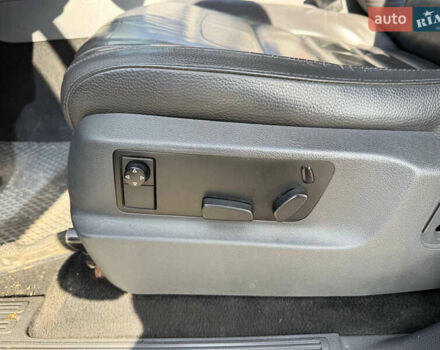 Серый Фольксваген Амарок, объемом двигателя 2 л и пробегом 265 тыс. км за 15999 $, фото 39 на Automoto.ua