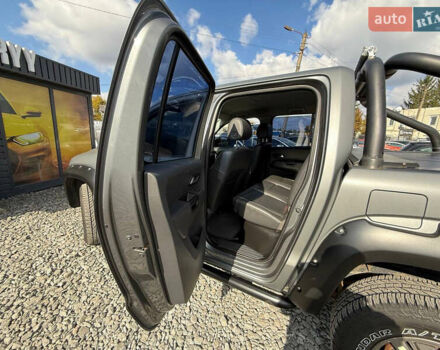 Серый Фольксваген Амарок, объемом двигателя 2 л и пробегом 265 тыс. км за 15999 $, фото 33 на Automoto.ua