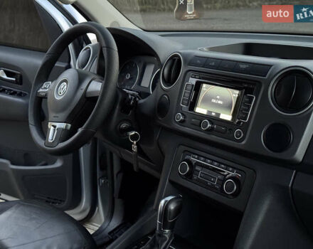 Сірий Фольксваген Амарок, об'ємом двигуна 2 л та пробігом 246 тис. км за 16800 $, фото 47 на Automoto.ua