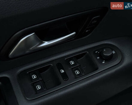 Сірий Фольксваген Амарок, об'ємом двигуна 2 л та пробігом 246 тис. км за 16800 $, фото 50 на Automoto.ua