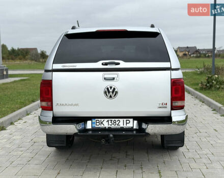 Серый Фольксваген Амарок, объемом двигателя 1.97 л и пробегом 237 тыс. км за 15950 $, фото 5 на Automoto.ua