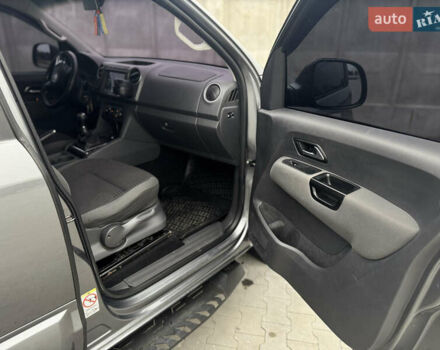 Серый Фольксваген Амарок, объемом двигателя 1.97 л и пробегом 340 тыс. км за 14999 $, фото 28 на Automoto.ua