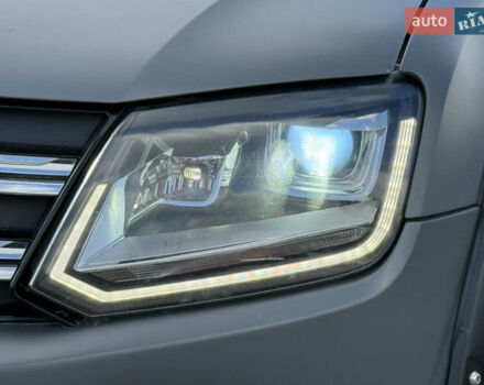 Серый Фольксваген Амарок, объемом двигателя 2 л и пробегом 265 тыс. км за 16700 $, фото 10 на Automoto.ua