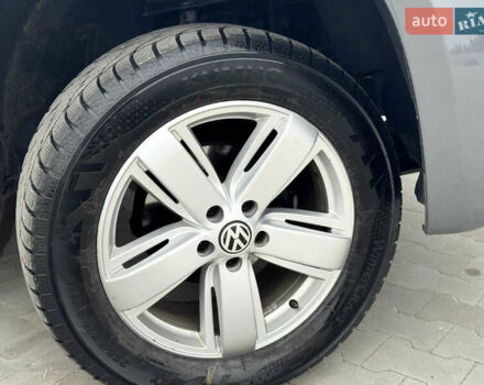 Серый Фольксваген Амарок, объемом двигателя 1.97 л и пробегом 340 тыс. км за 14999 $, фото 4 на Automoto.ua