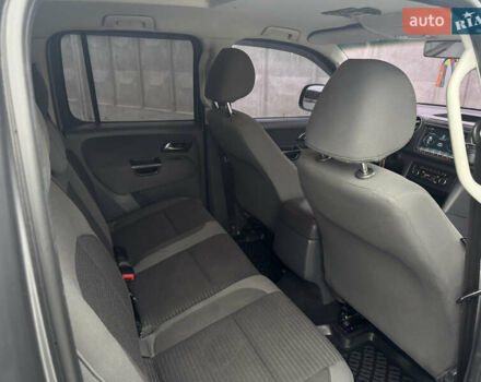 Серый Фольксваген Амарок, объемом двигателя 1.97 л и пробегом 340 тыс. км за 14999 $, фото 27 на Automoto.ua