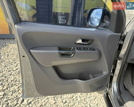 Серый Фольксваген Амарок, объемом двигателя 2 л и пробегом 265 тыс. км за 16700 $, фото 36 на Automoto.ua