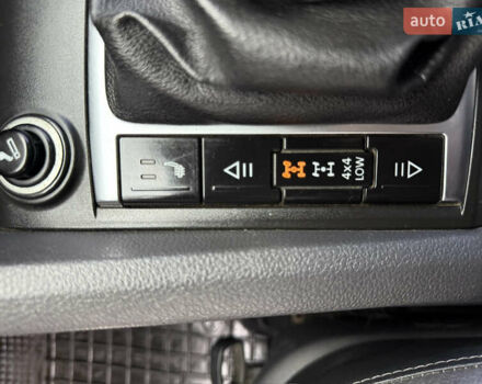 Сірий Фольксваген Амарок, об'ємом двигуна 1.97 л та пробігом 237 тис. км за 16200 $, фото 18 на Automoto.ua